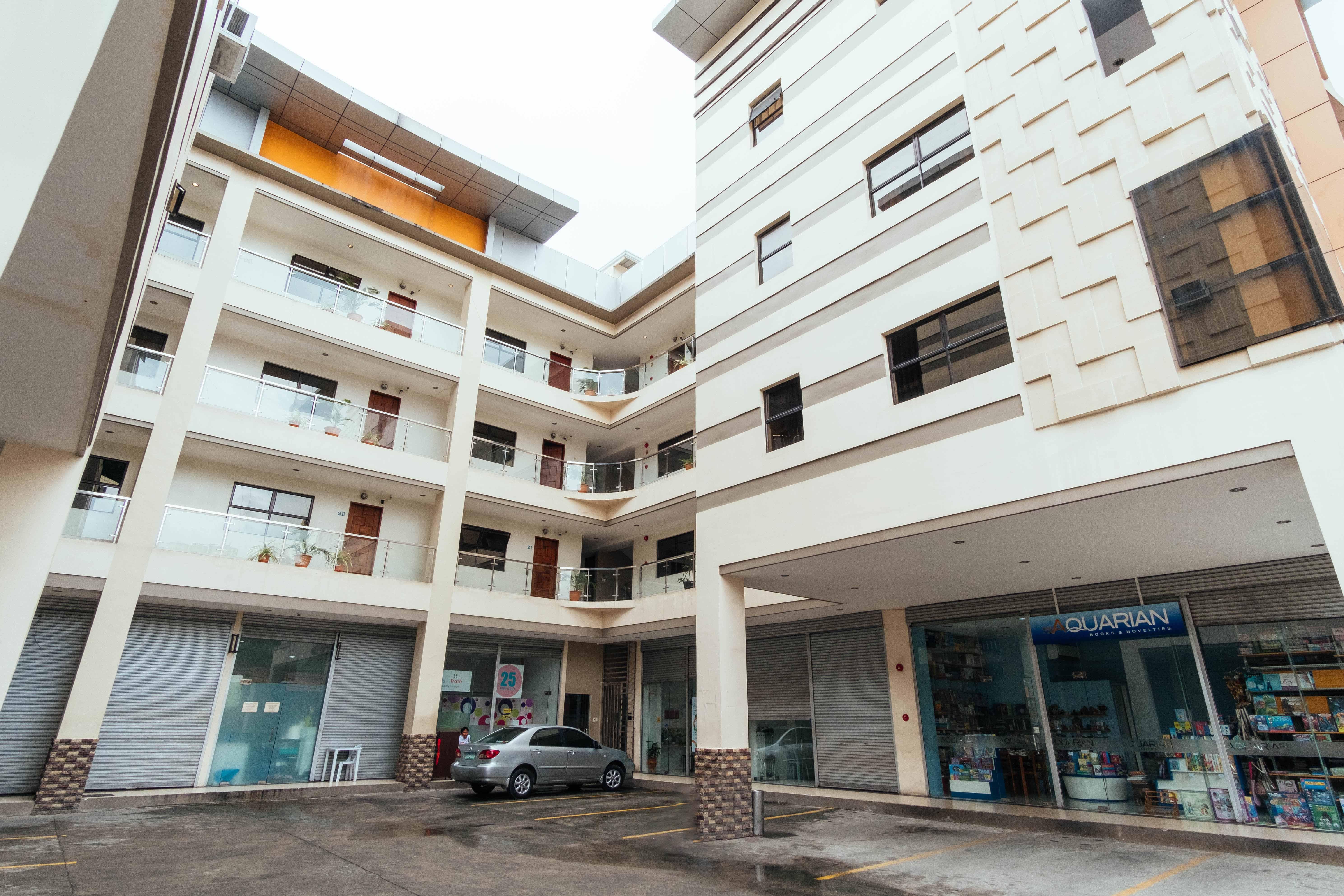 Oyo 443 Maria Cristina Arcade Suites Cebu Kültér fotó